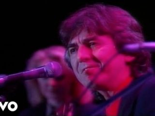 George Harrison - Give Me Love (Give Me Peace On Earth) (Live)