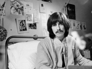 Cómo George Harrison siguió adelante con el clásico ‘All Things Must Pass’