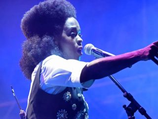 Lauryn Hill pospone la gira de aniversario de Miseducation