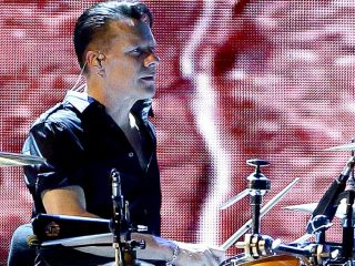 Larry Mullen Jr., enfrenta una pausa en su carrera debido a problemas de salud