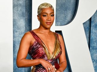 Tiffany Haddish se burla de su arresto durante el set de comedia