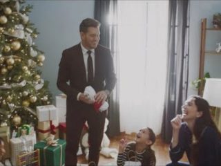 Michael Bublé - It's Beginning to Look a Lot Like Christmas